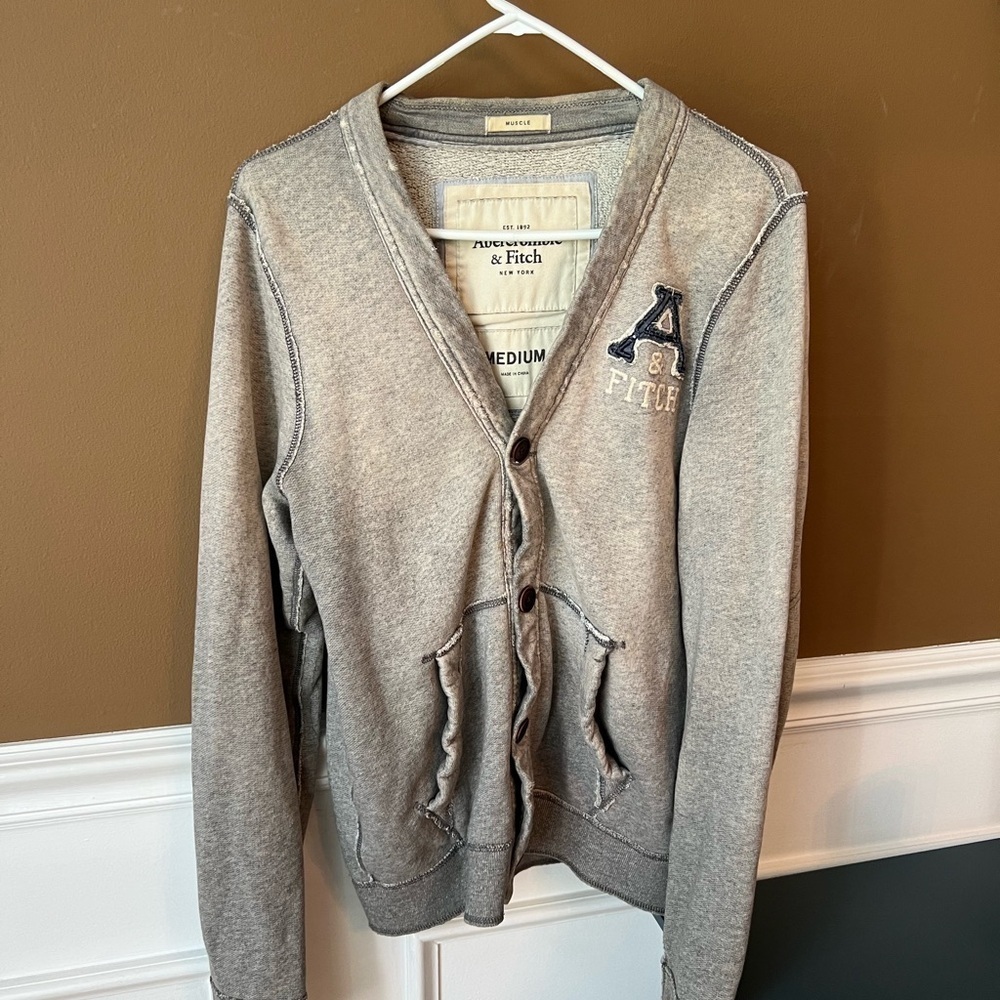 Abercrombie & Fitch VTG Muscle Gray Cardigan Sweatshirt Size M Y2K Academia